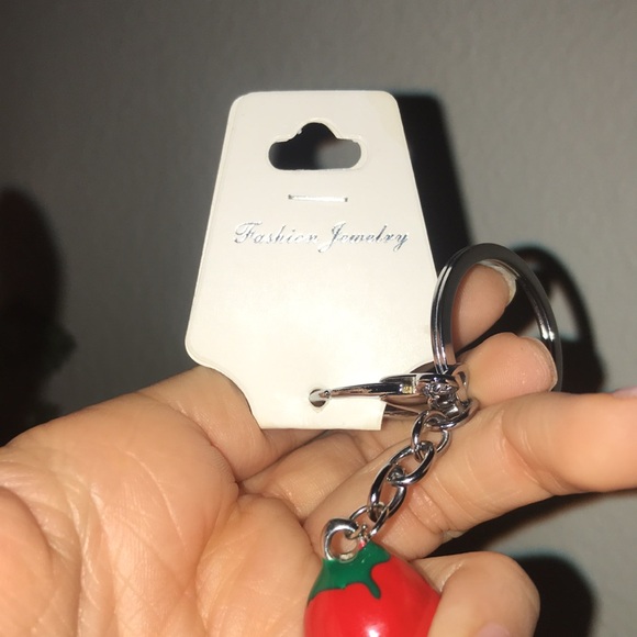 Chili 🌶 Keychain - Picture 6 of 6
